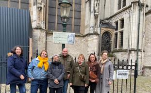 Glas is niet alleen om mee te proosten: volg een workshop of opleiding glastechnieken